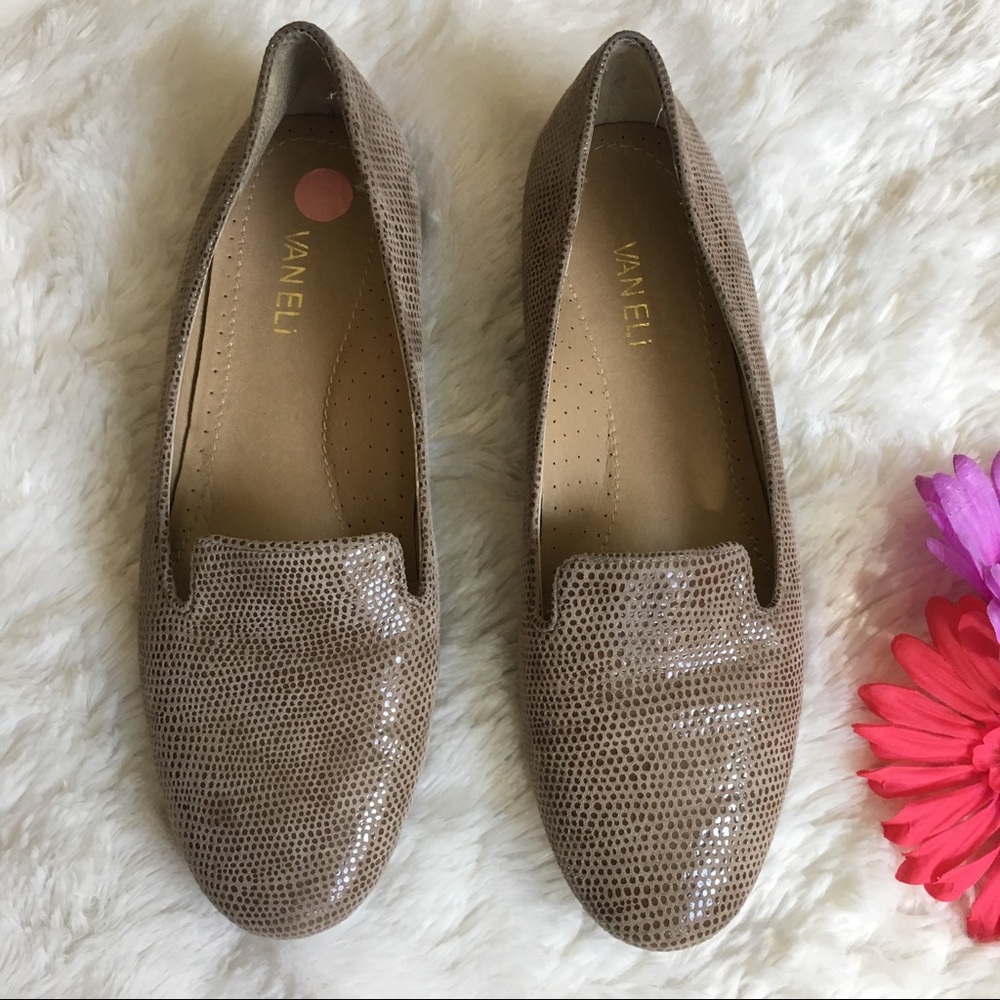 Vaneli Taupe Textured Loafers